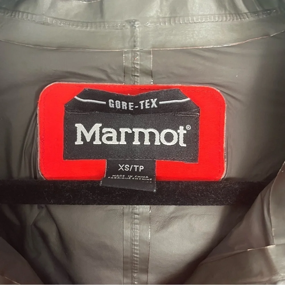 Red Orange Women's Marmot Minimalist Jacket Size XS
